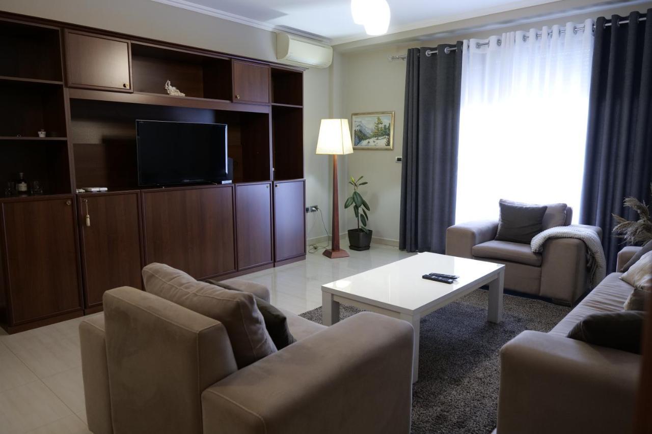 Luxury Condo In Tiranë Ngoại thất bức ảnh