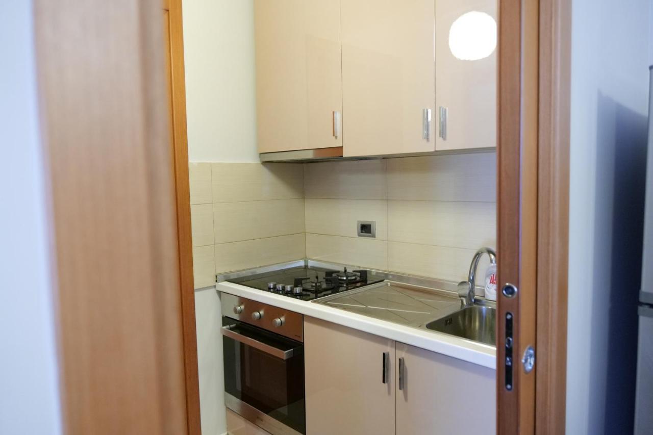 Luxury Condo In Tiranë Ngoại thất bức ảnh