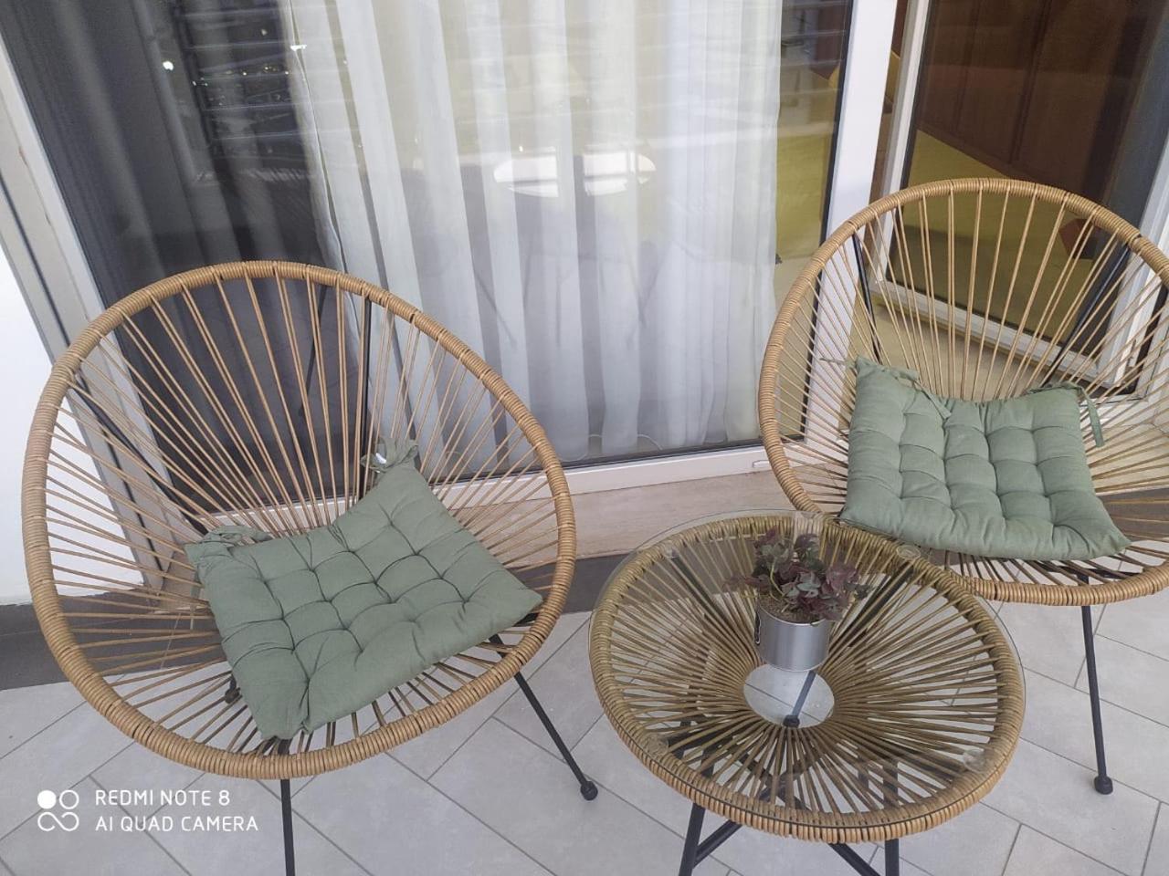 Luxury Condo In Tiranë Ngoại thất bức ảnh